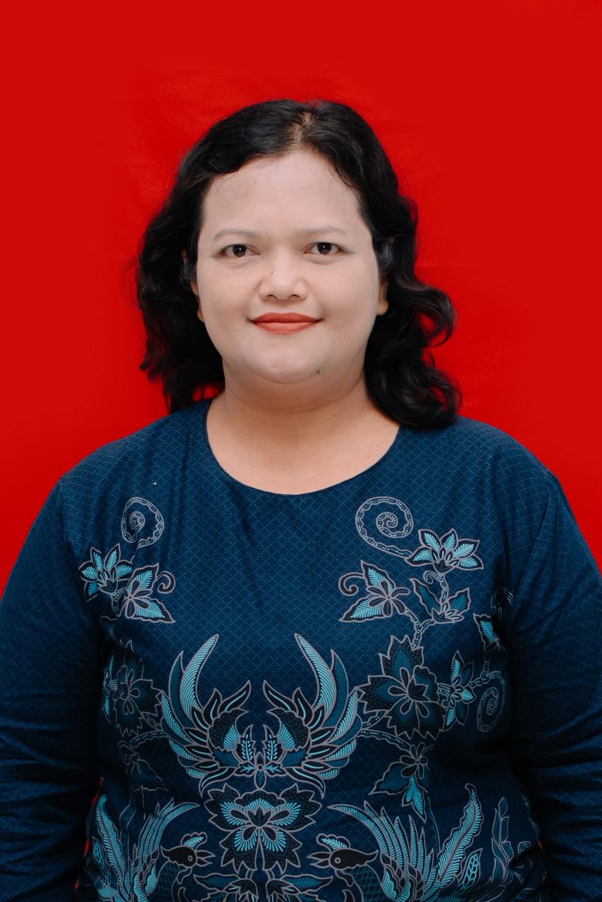 Illona Br Sinulingga, S.Pd. (Guru Bahasa Indonesia kelas X/XI)