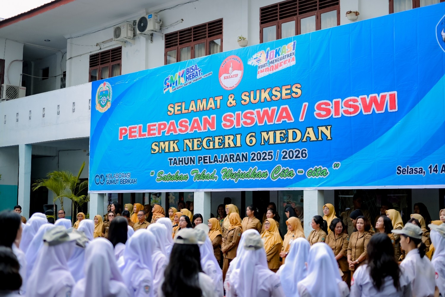 PELEPASAN SISWA/SISWI